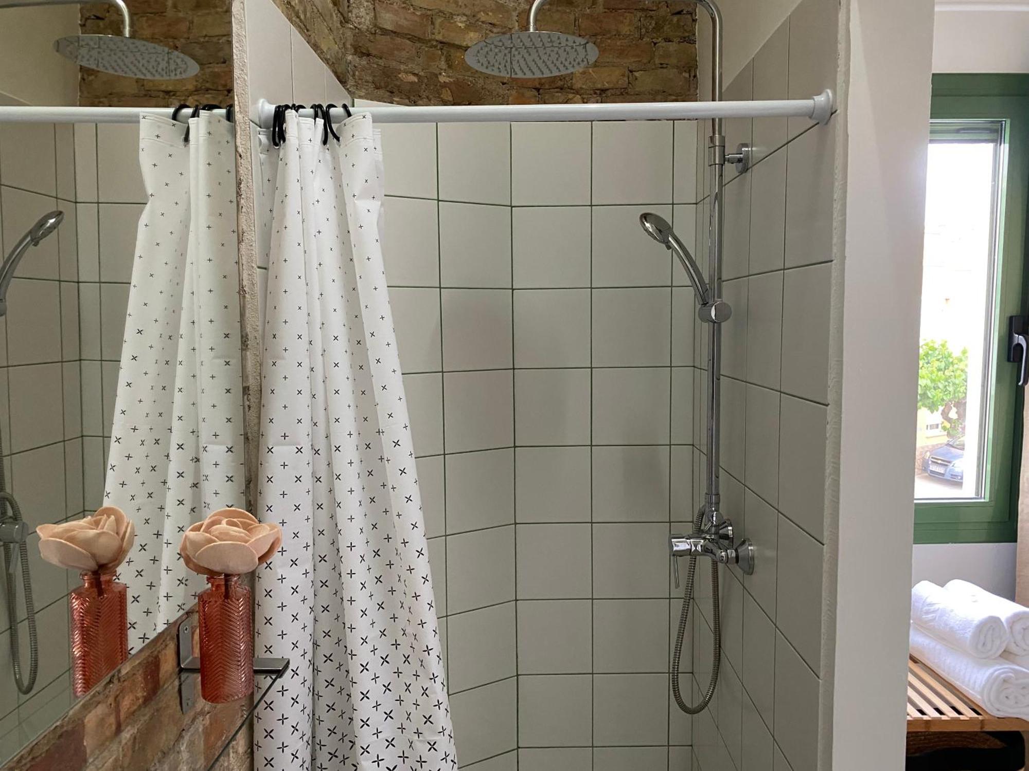 Les Filles Hotel Deltebre Ngoại thất bức ảnh
