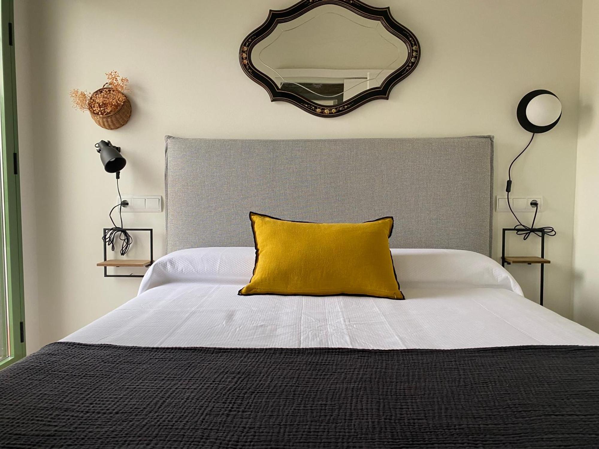 Les Filles Hotel Deltebre Ngoại thất bức ảnh